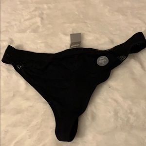🆕 Aerie thong